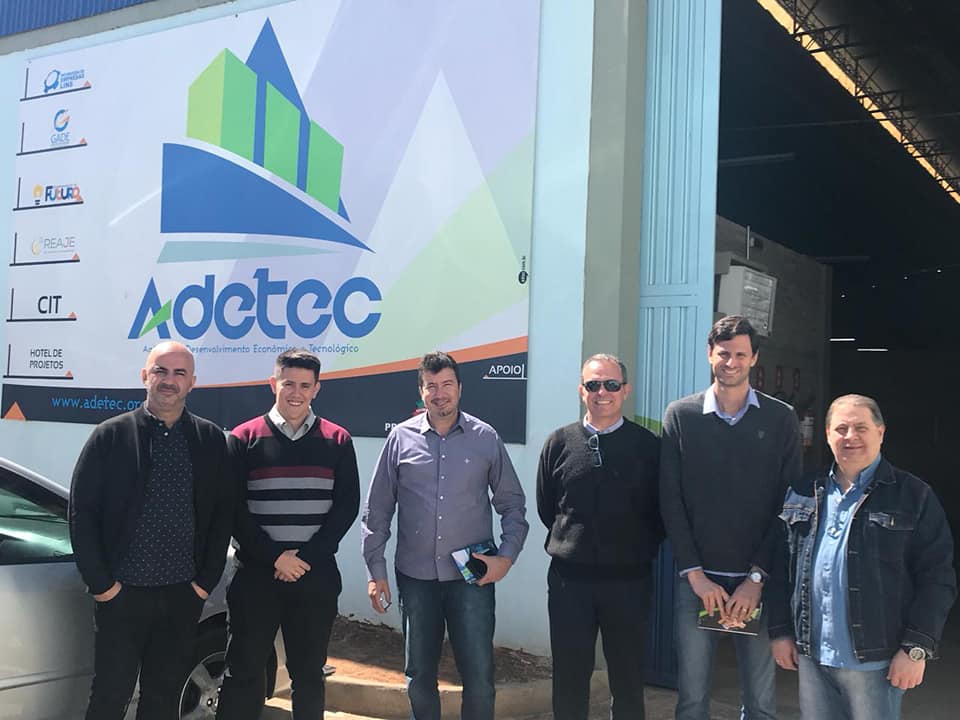 41210619_10209779702129325_4348054071031103488_n