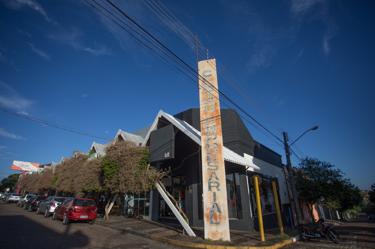 19715b0b-a4a2-4181-a9d5-935064ab821d