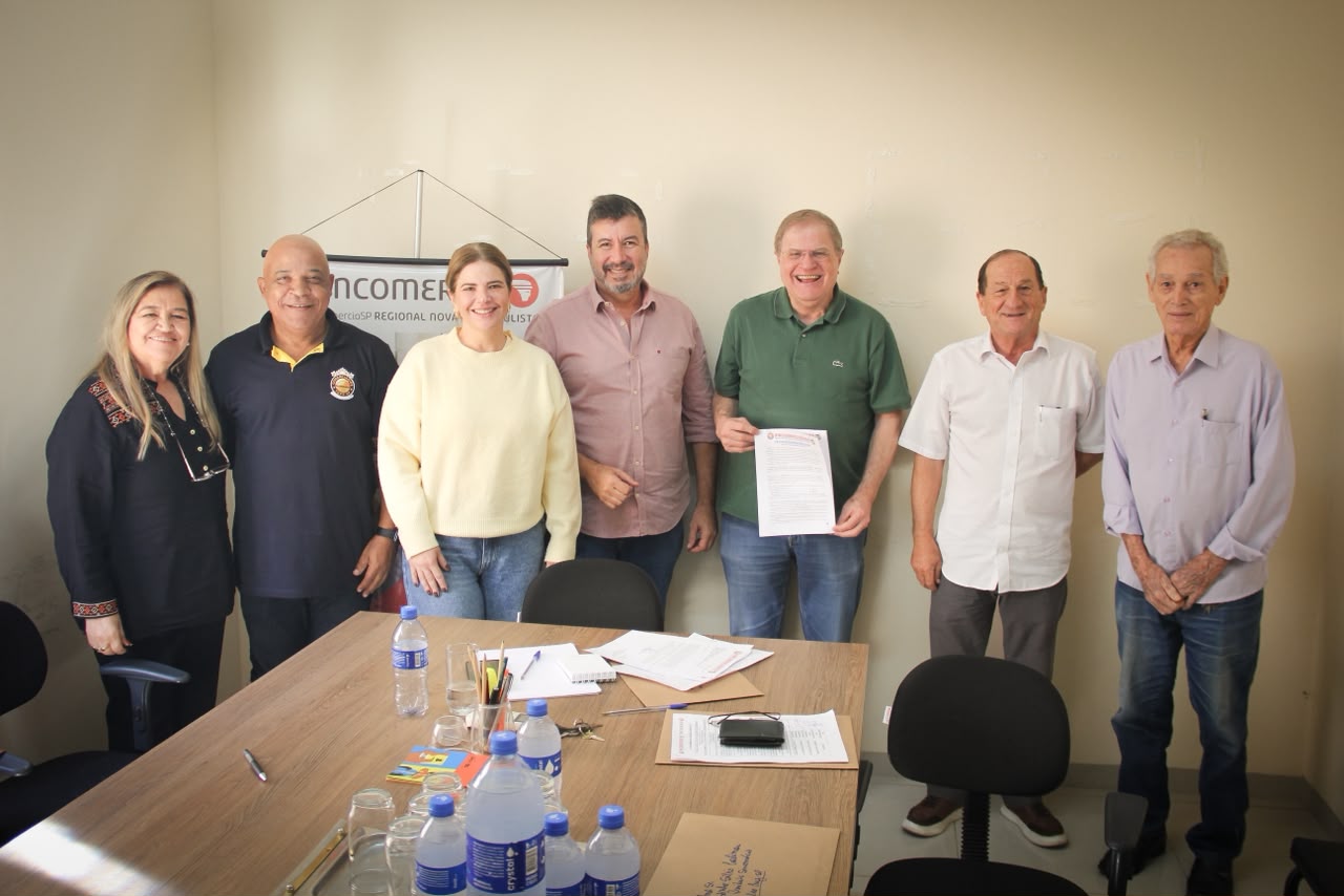 Campanha salarial dos comerciários começa com entrega de pauta aos sindicatos patronais da região
